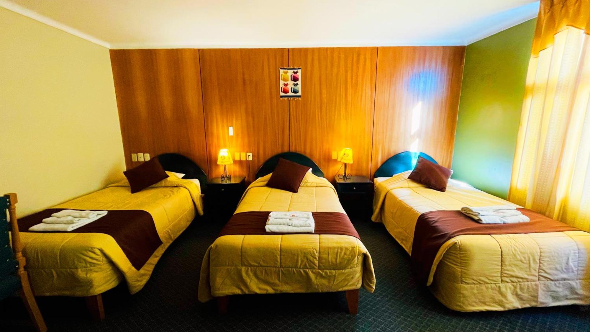 Hostel Sillustani Inn Puno Extérieur photo