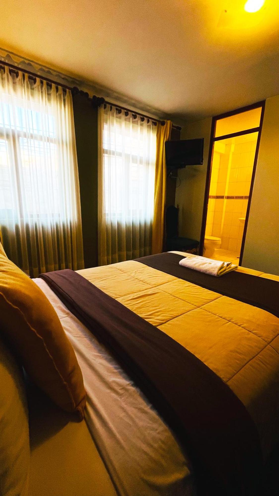 Hostel Sillustani Inn Puno Extérieur photo