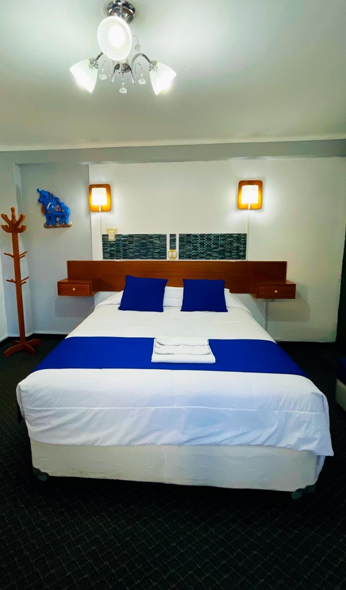 Hostel Sillustani Inn Puno Extérieur photo