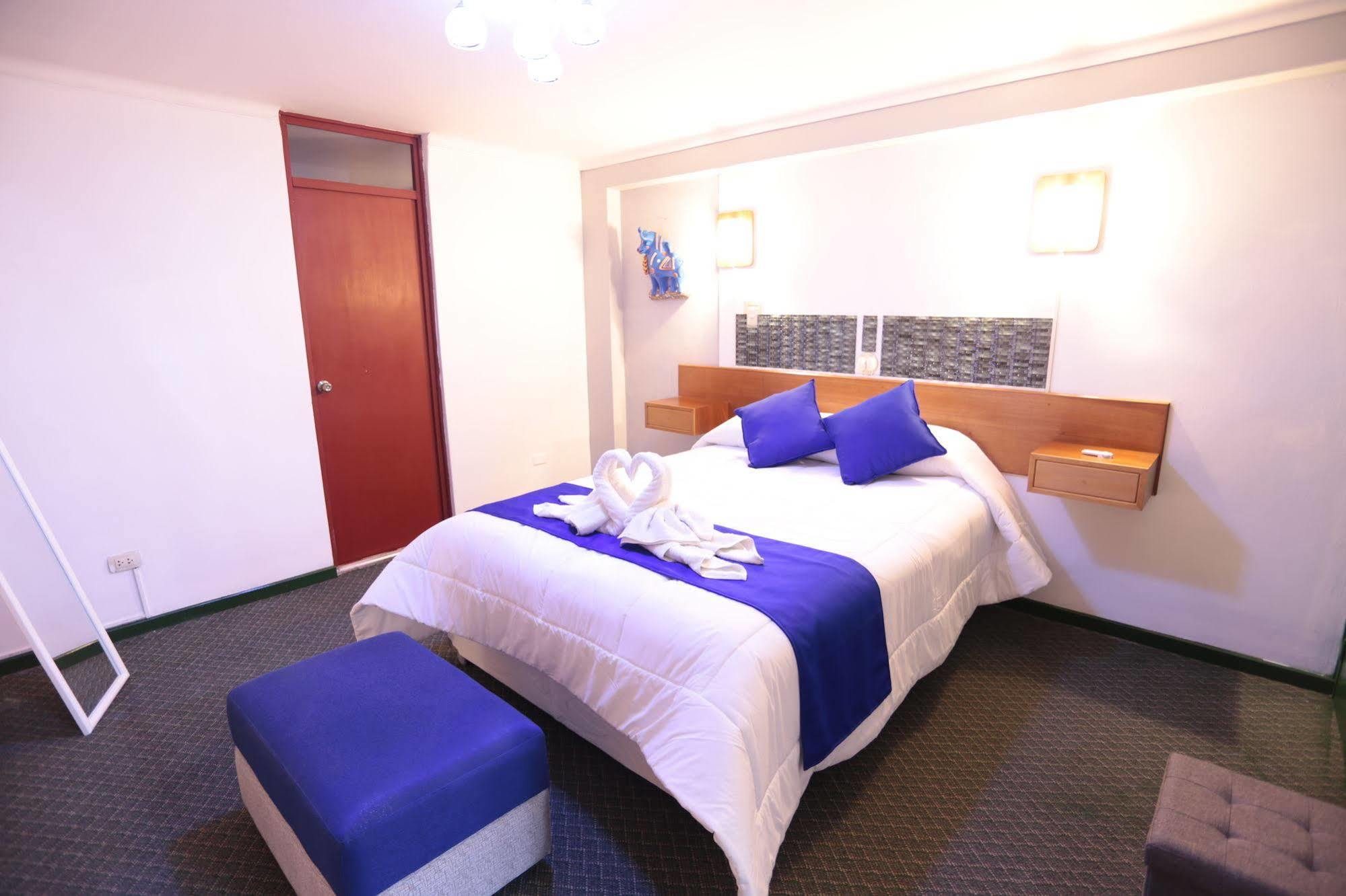 Hostel Sillustani Inn Puno Extérieur photo